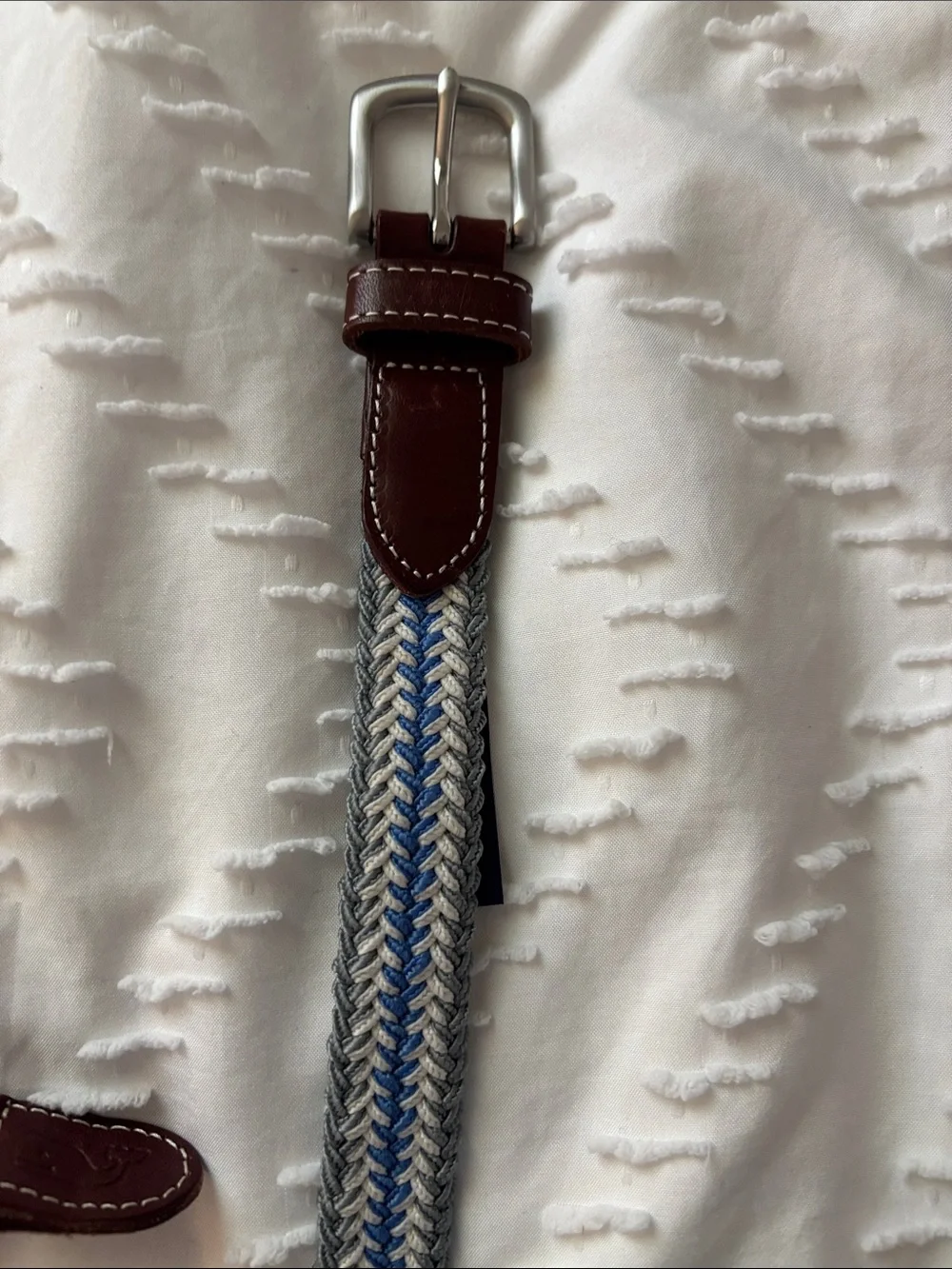 Vineyard Vines Braided Stretch Belt in Blue, Gray and Brown Leather